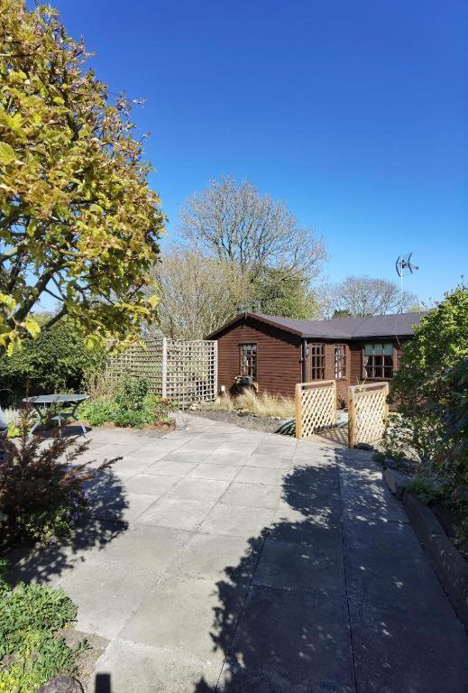 The Garden Lodge Llynclys 외부 사진